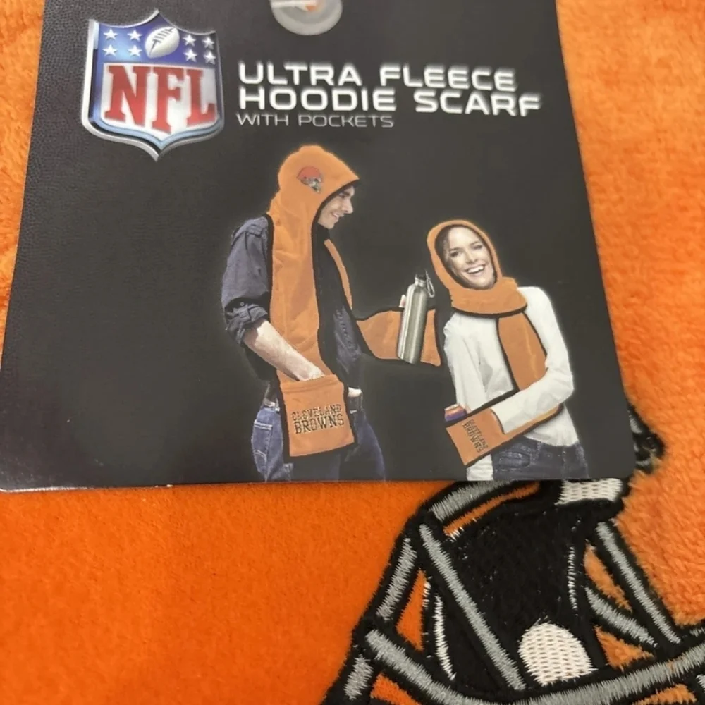NFL Cleveland Browns ULTRA FLEECE HOODIE SCARF W/ POCKETS NEW 🏈